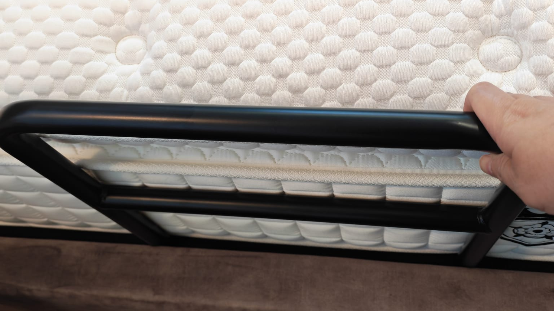 MISTAKES PEOPLE MAKE WHEN CHOOSING AN ADJUSTABLE BED _21_